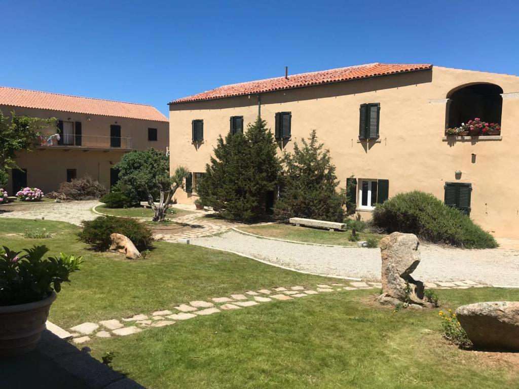 Residence Cala Francese - Case Sul Mare La Maddalena  Exterior foto